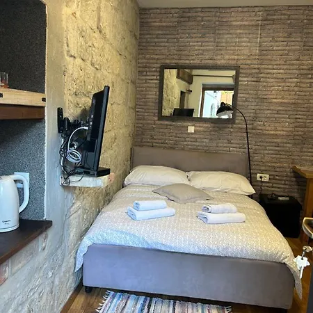 Elena Rooms Split Exterior photo